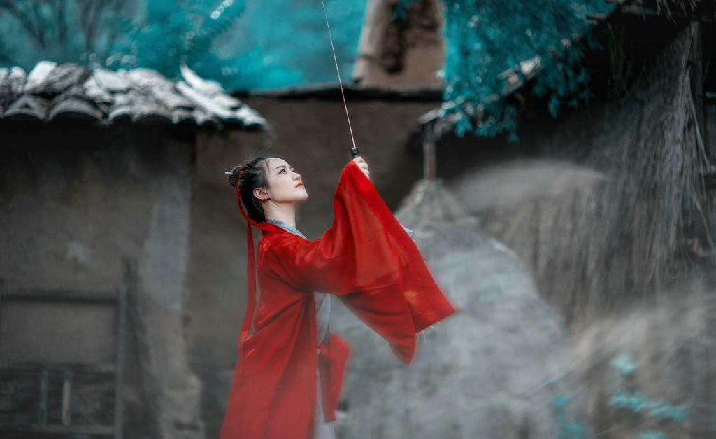 英姿飒爽的古装侠女古风摄影