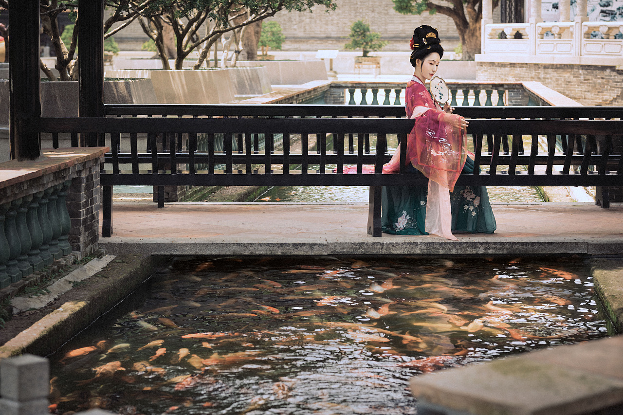 唐朝大美人古装汉服图片