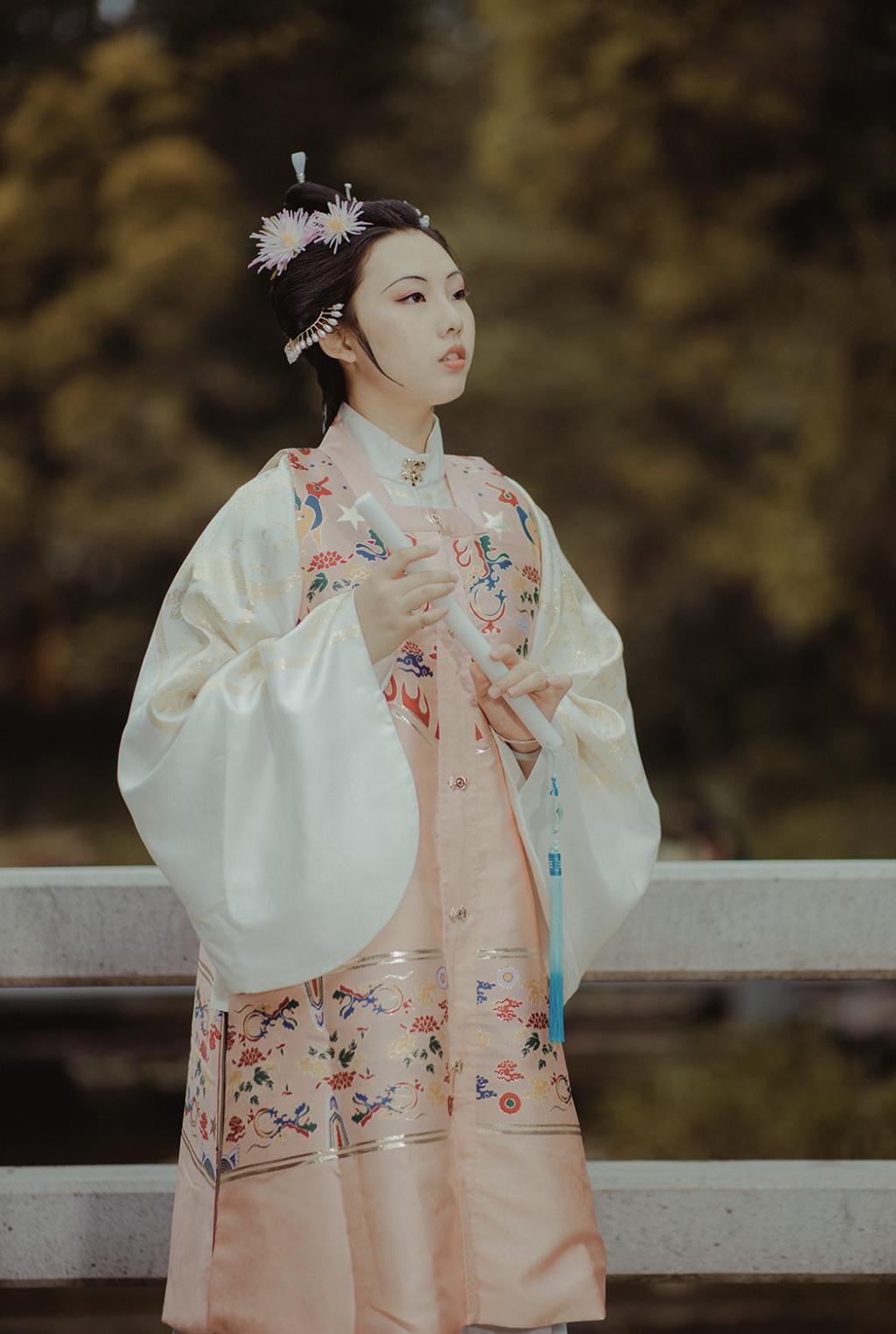 古装美人气质优雅端庄古风摄影