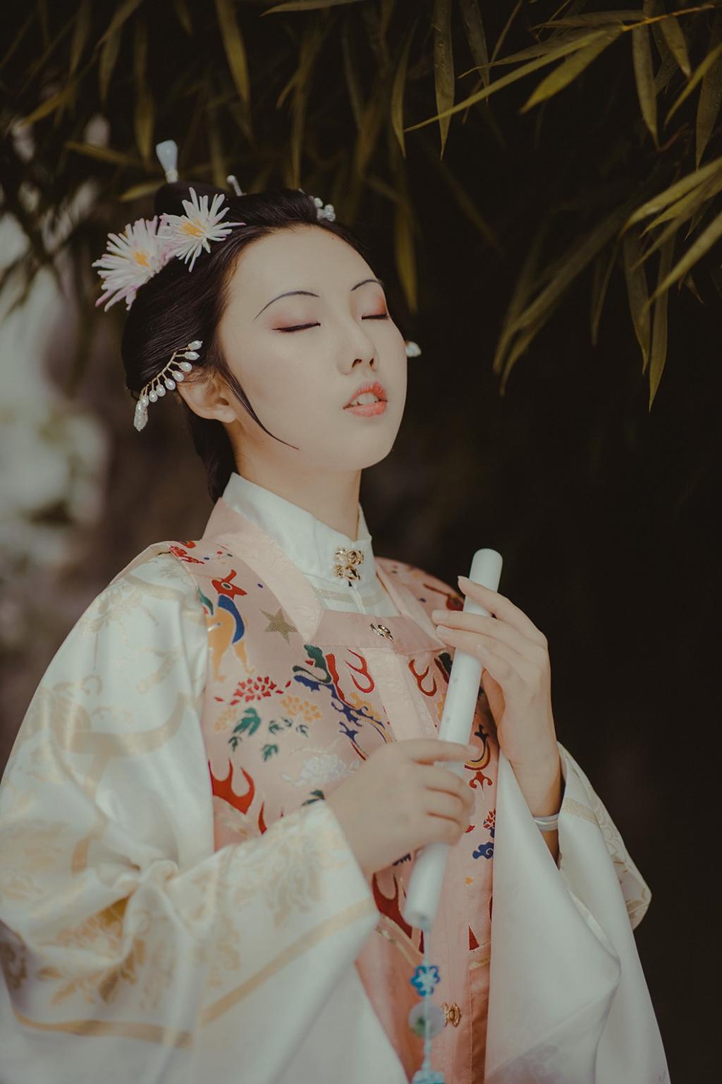 古装美人气质优雅端庄古风摄影