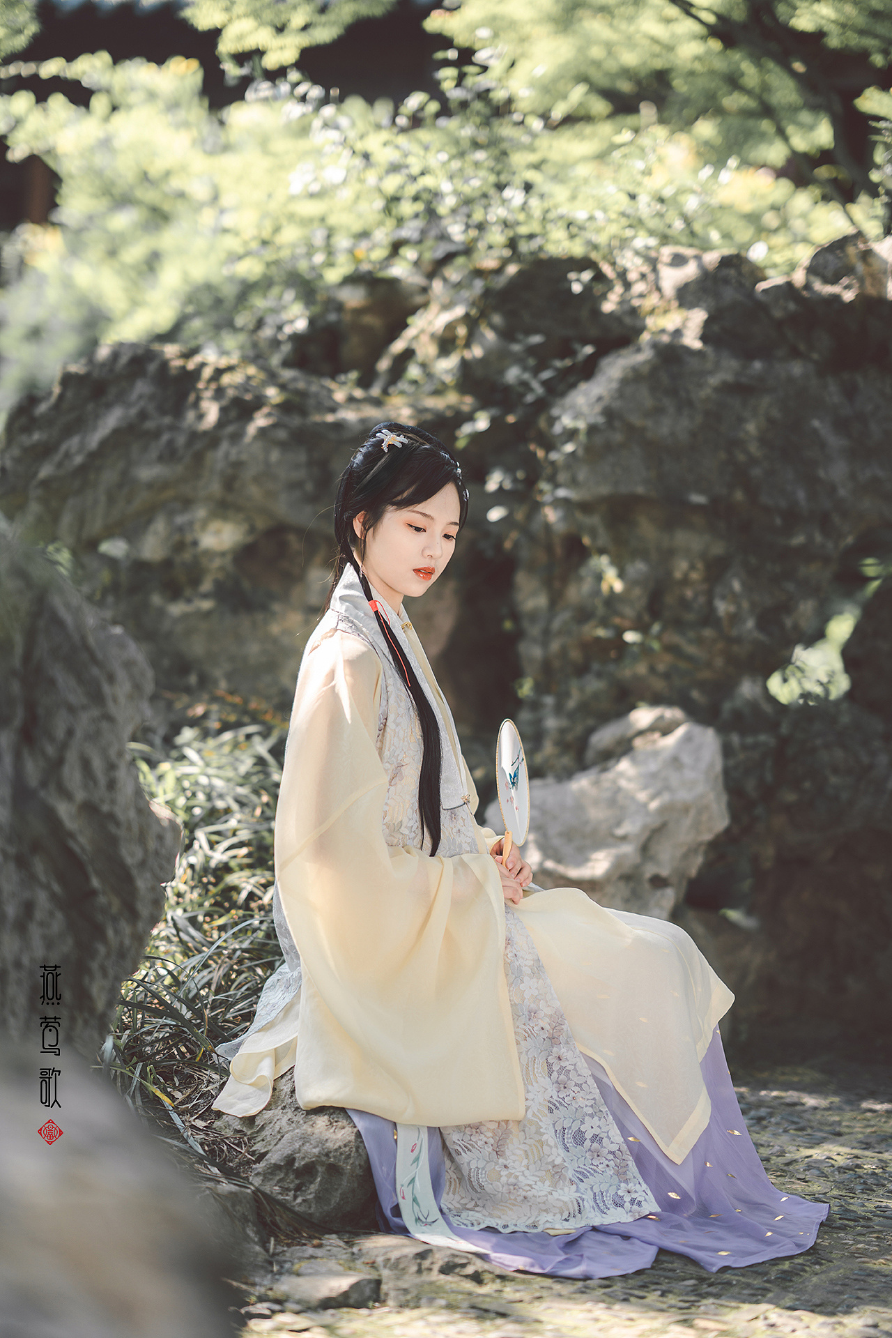 温婉端庄古装美女唯美图片