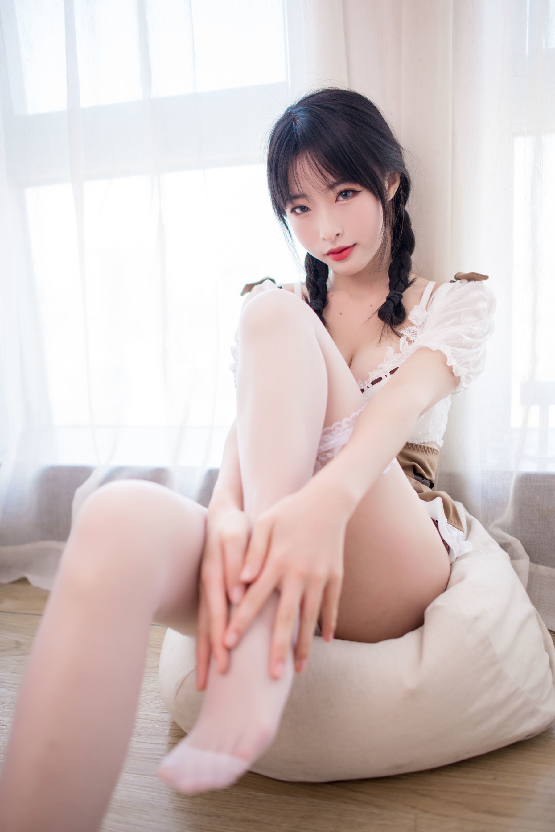 [美女Coser] 清水由乃 《73家复古欧式》