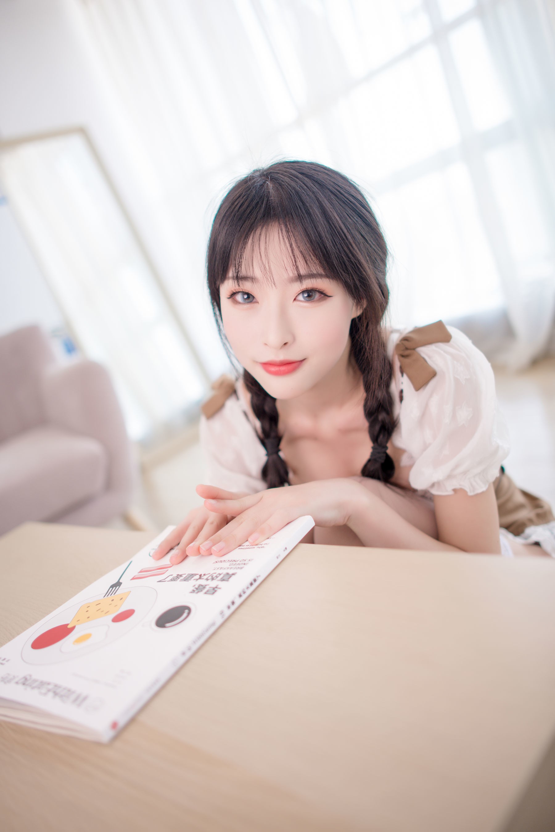 [美女Coser] 清水由乃 《73家复古欧式》