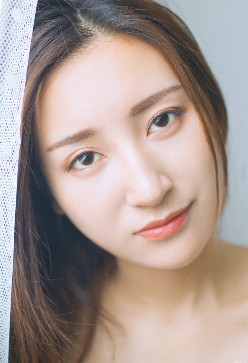 白皙美女私房柔美娇俏美丽动人