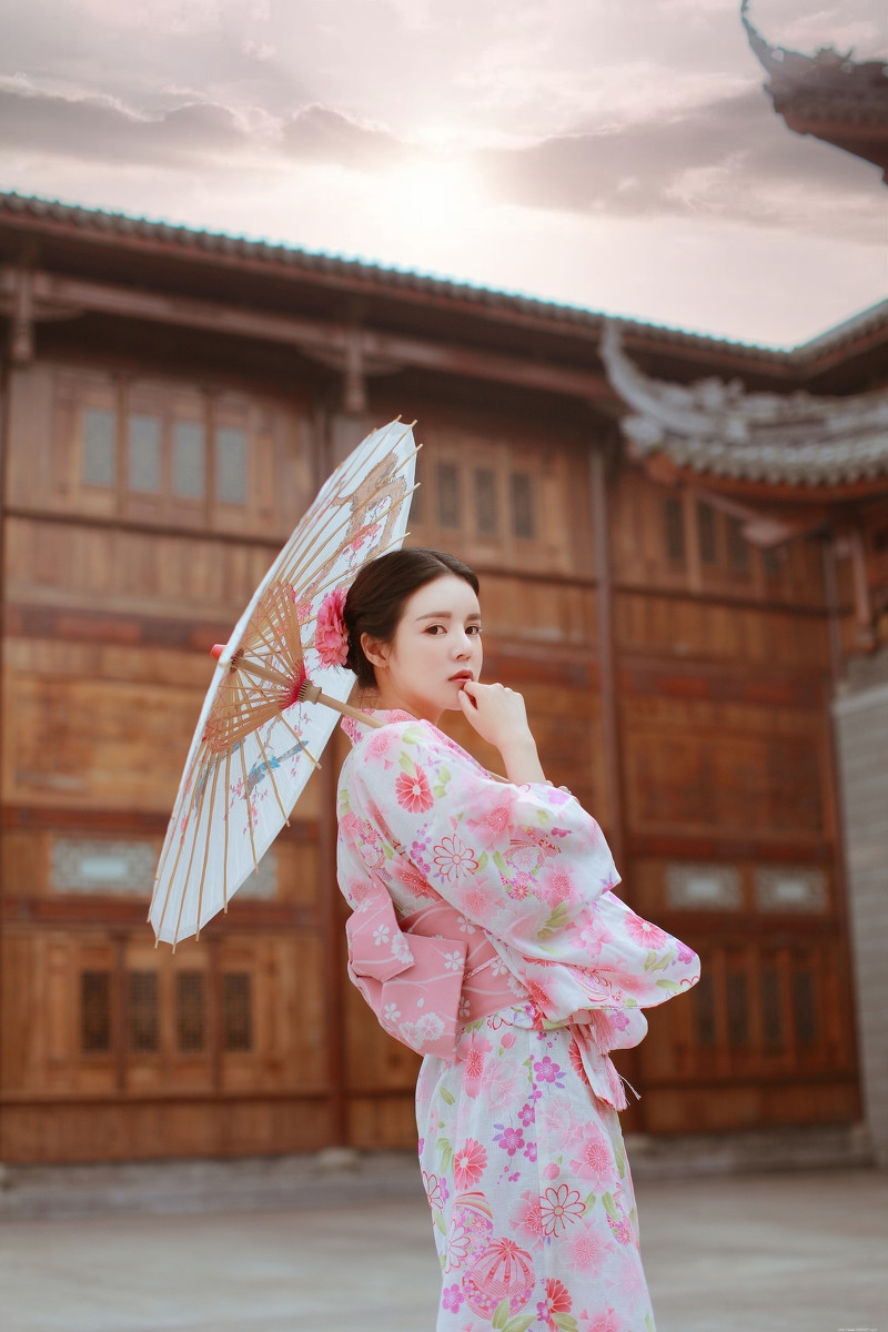 小脸美女日系和服唯美迷人写真