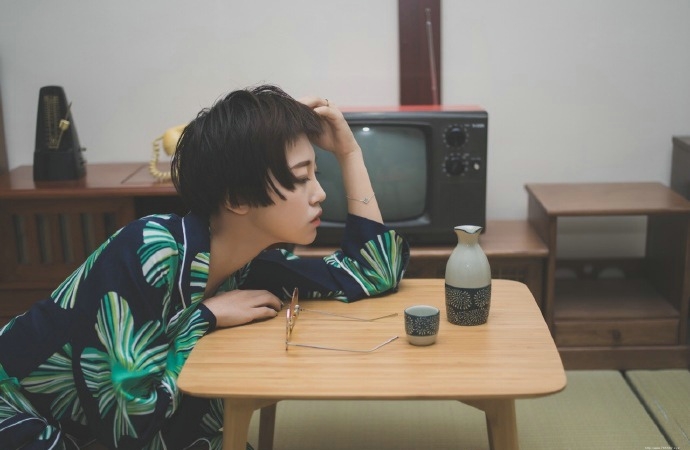 醉意私房的少女浴衣生活忧郁写真