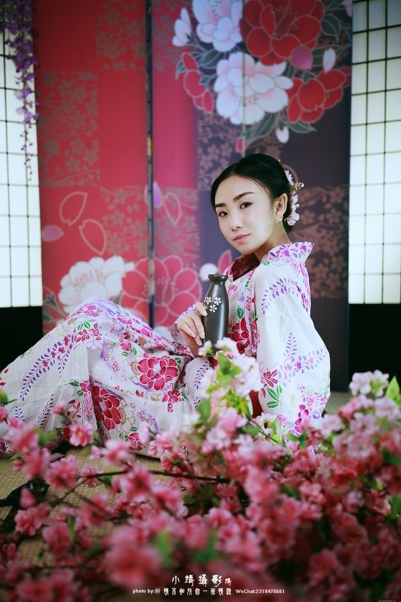 日系甜美女孩私房和服唯美写真
