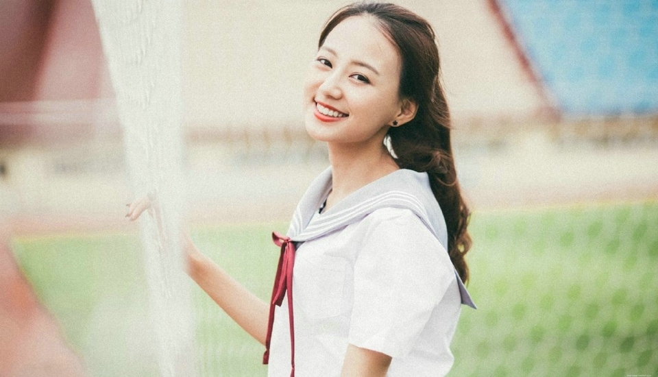 校园学生妹子马尾清纯笑容明媚