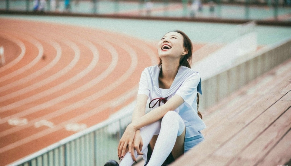 校园学生妹子马尾清纯笑容明媚