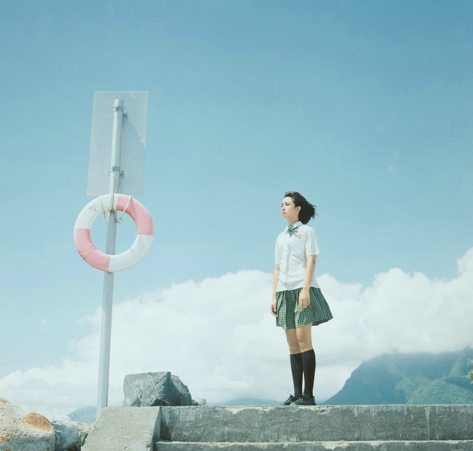 日系短发校服妹子清纯漂亮养眼写真