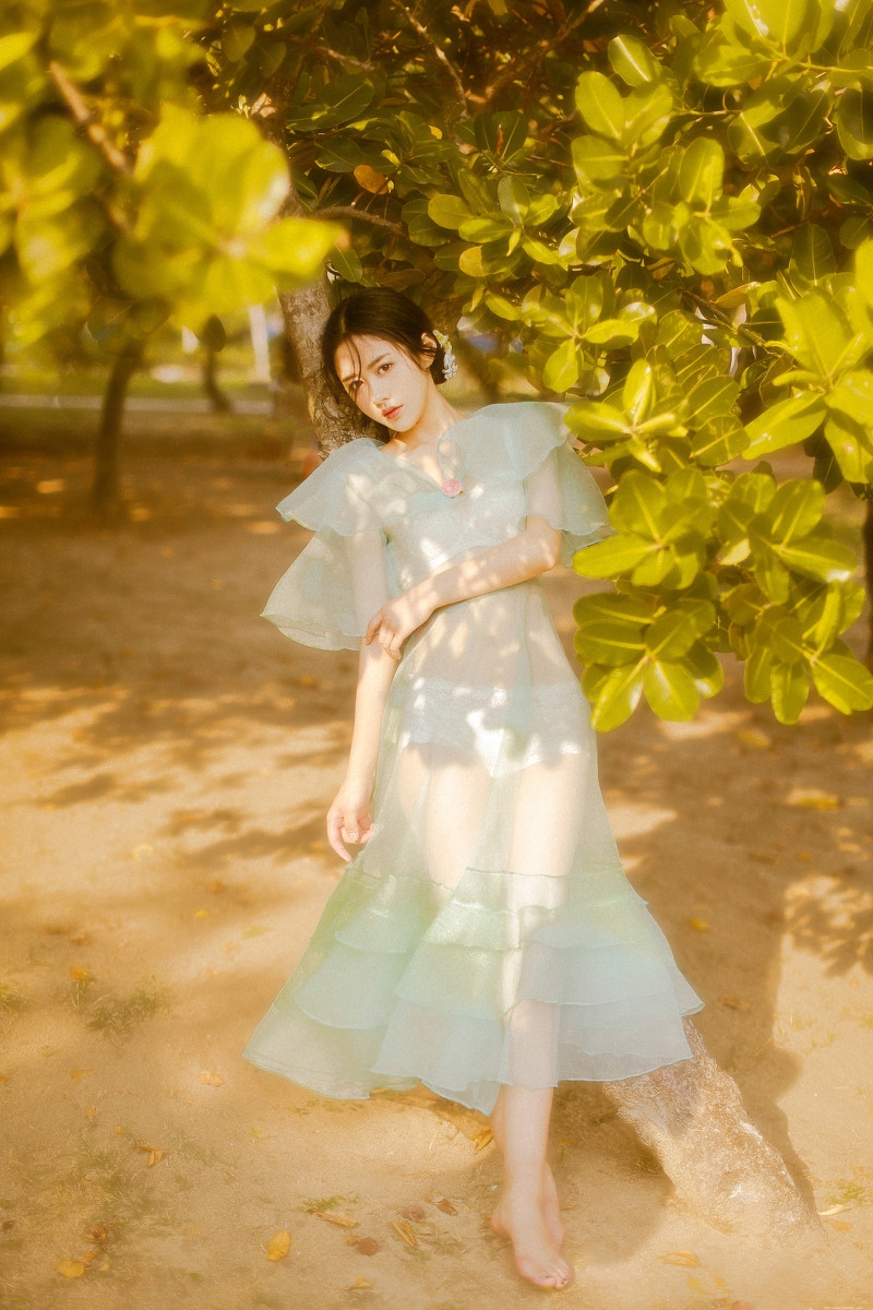 似画中人的精致五官美女夕阳唯美写真