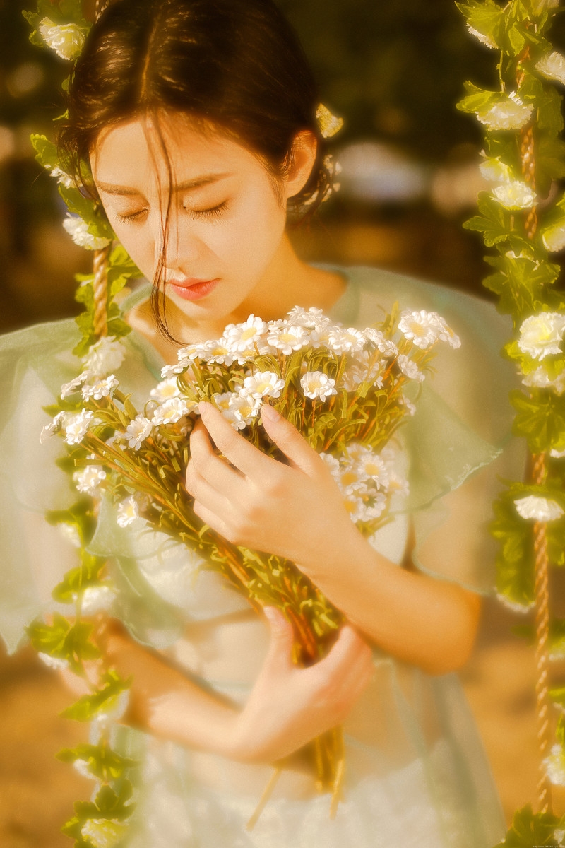 似画中人的精致五官美女夕阳唯美写真