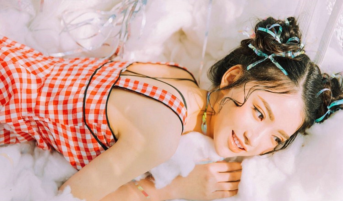 笑容像糖果般甜蜜清新小精灵美女可爱萌萌哒写真