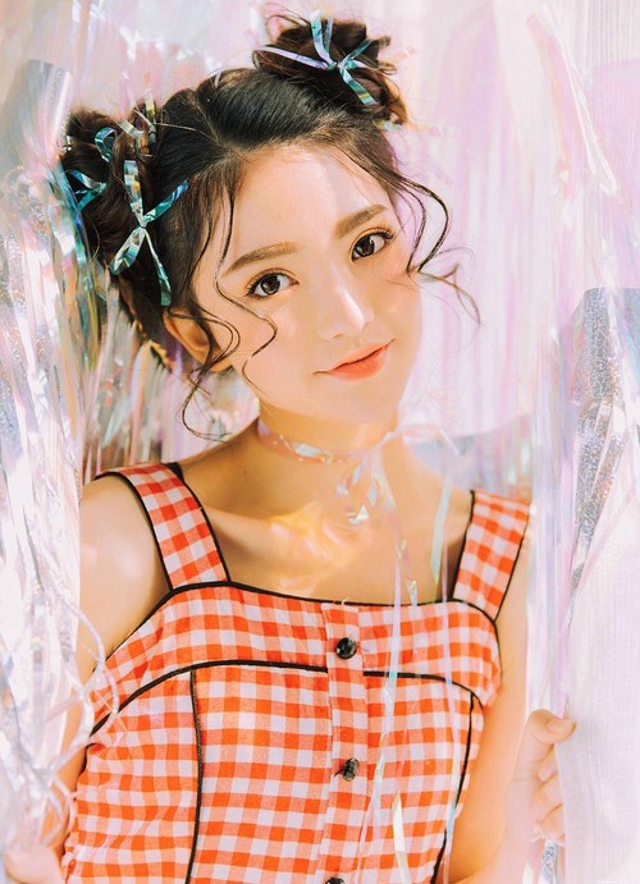 笑容像糖果般甜蜜清新小精灵美女可爱萌萌哒写真