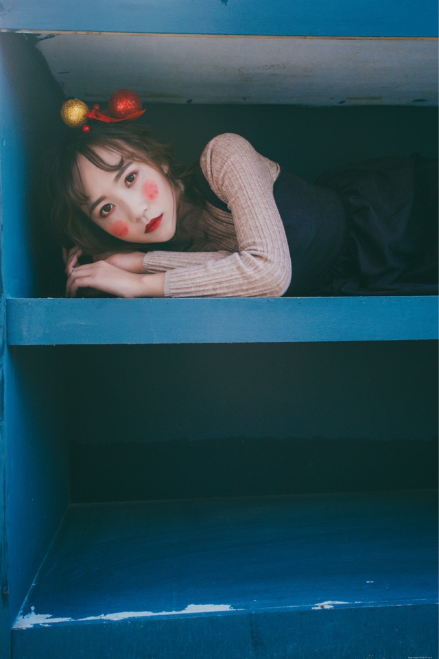 夏日棒棒糖少女小丑妆容浪漫搞怪阳光写真