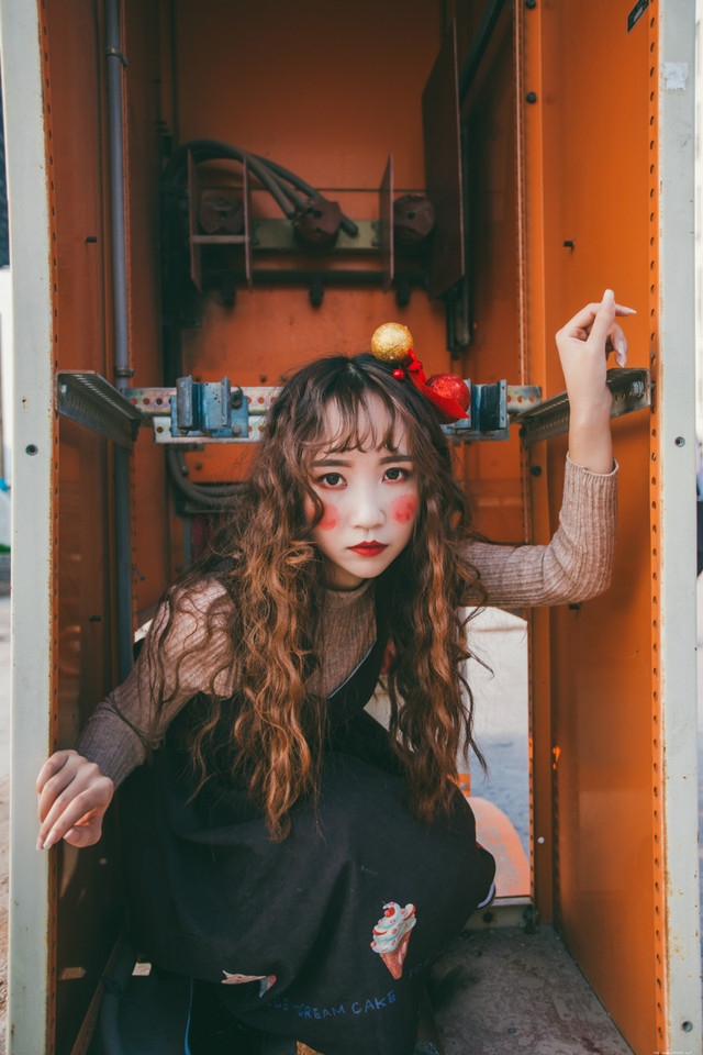 夏日棒棒糖少女小丑妆容浪漫搞怪阳光写真