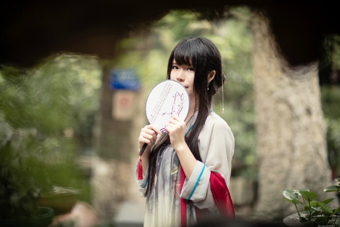 古装长发气质美女粉嫩靓丽迷人写真