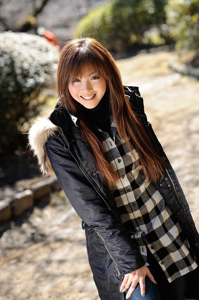 清纯妹子山崎巧街拍写真甜美迷写真