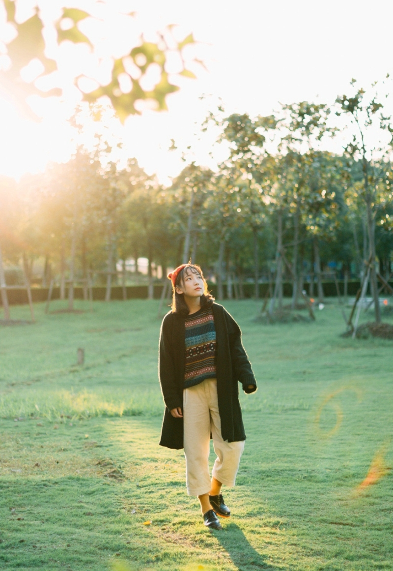 毛线帽少女温暖冬天漂亮吸睛写真