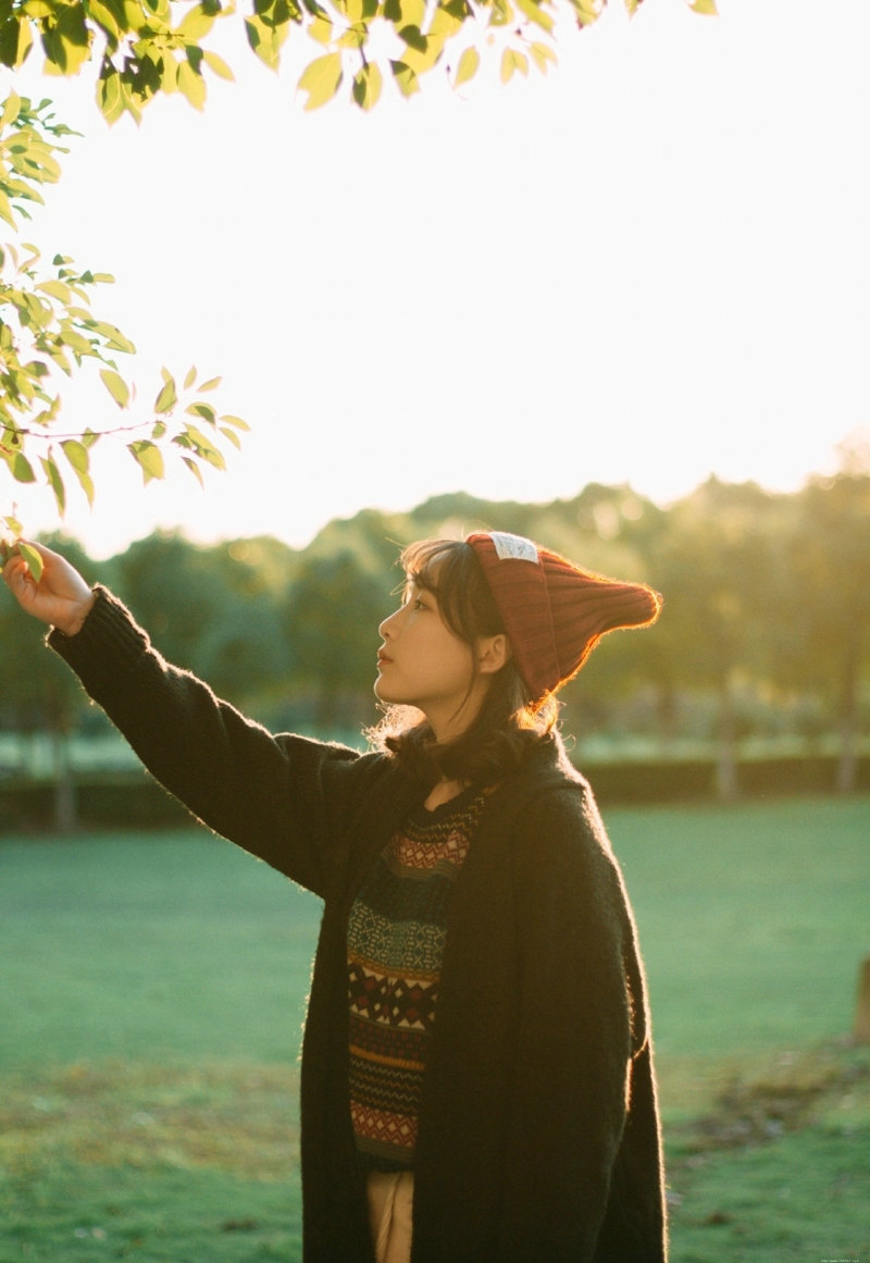 毛线帽少女温暖冬天漂亮吸睛写真