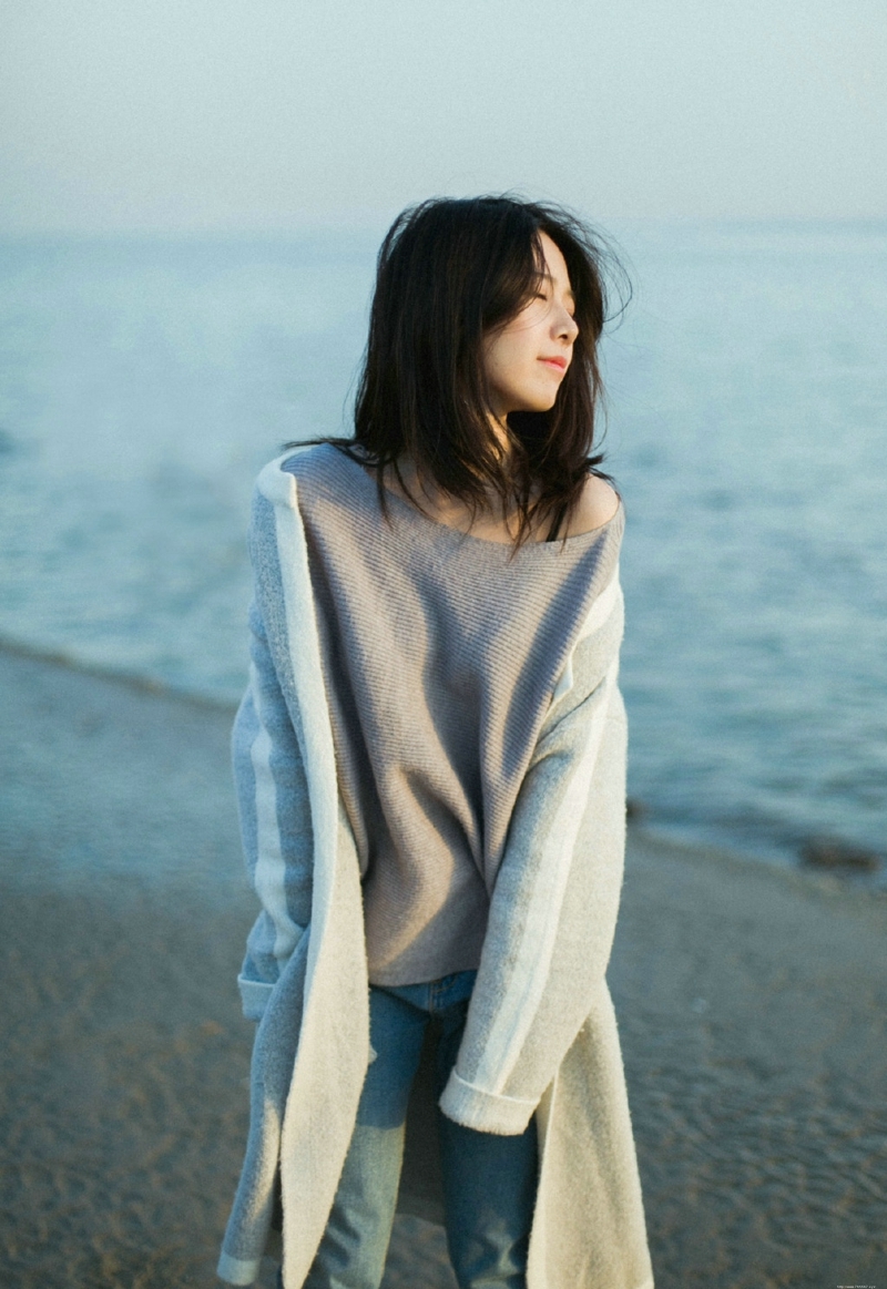 海岸边气质森系女神高颜值随性范
