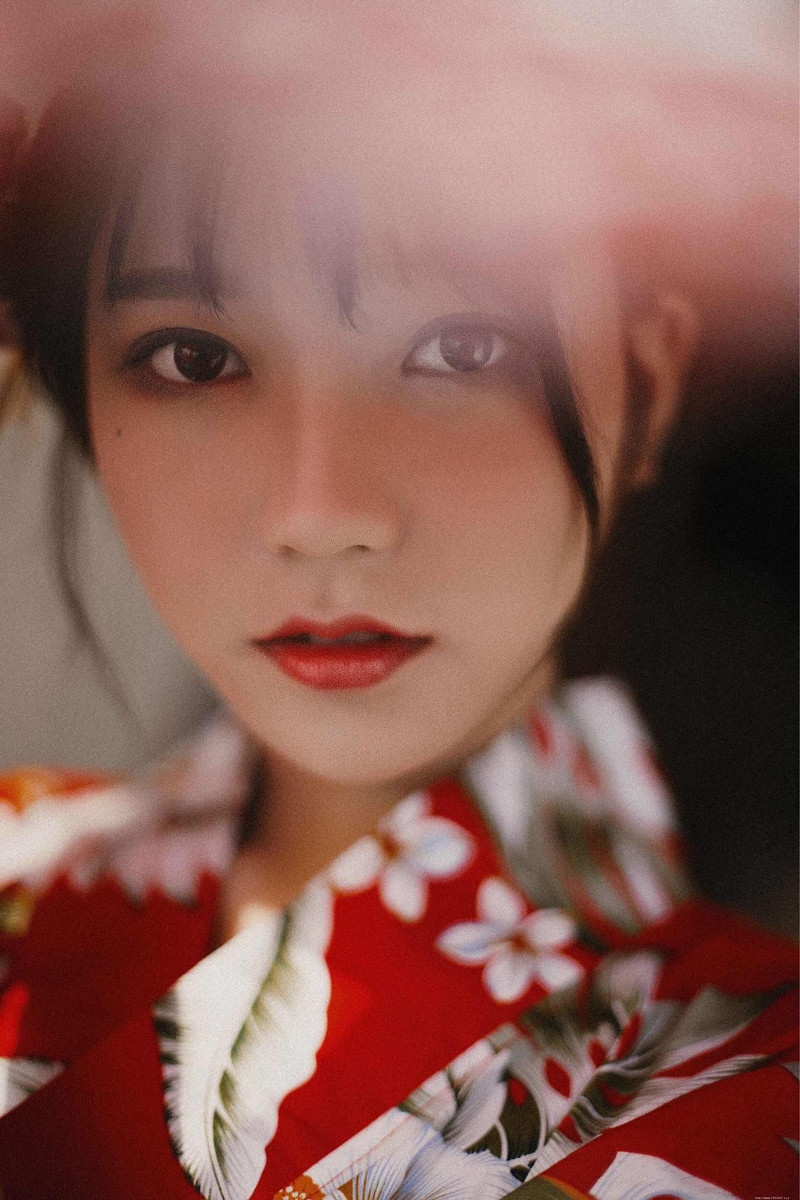 日本红唇红色和服美女粉嫩浴衣唯美动人