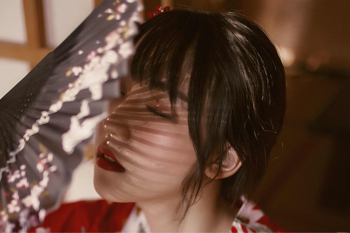 日本红唇红色和服美女粉嫩浴衣唯美动人