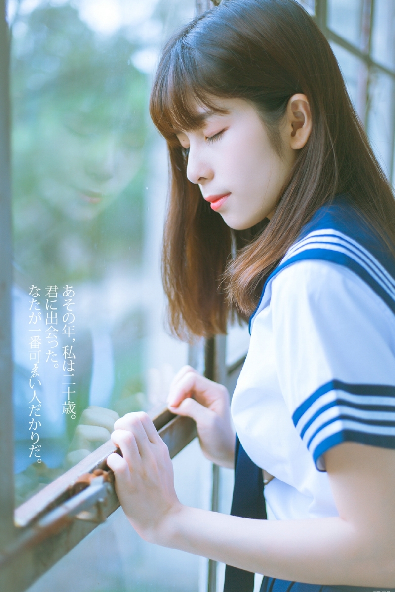 氧气校服妹子校园内娇美青春靓丽