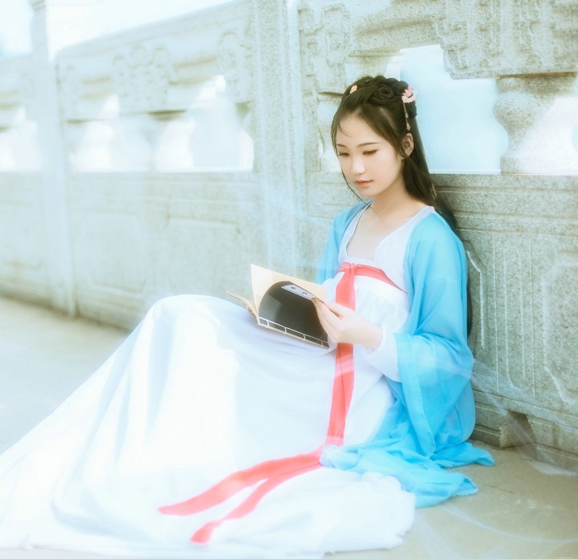 清纯古装美女皇宫唯美写真倾国倾城