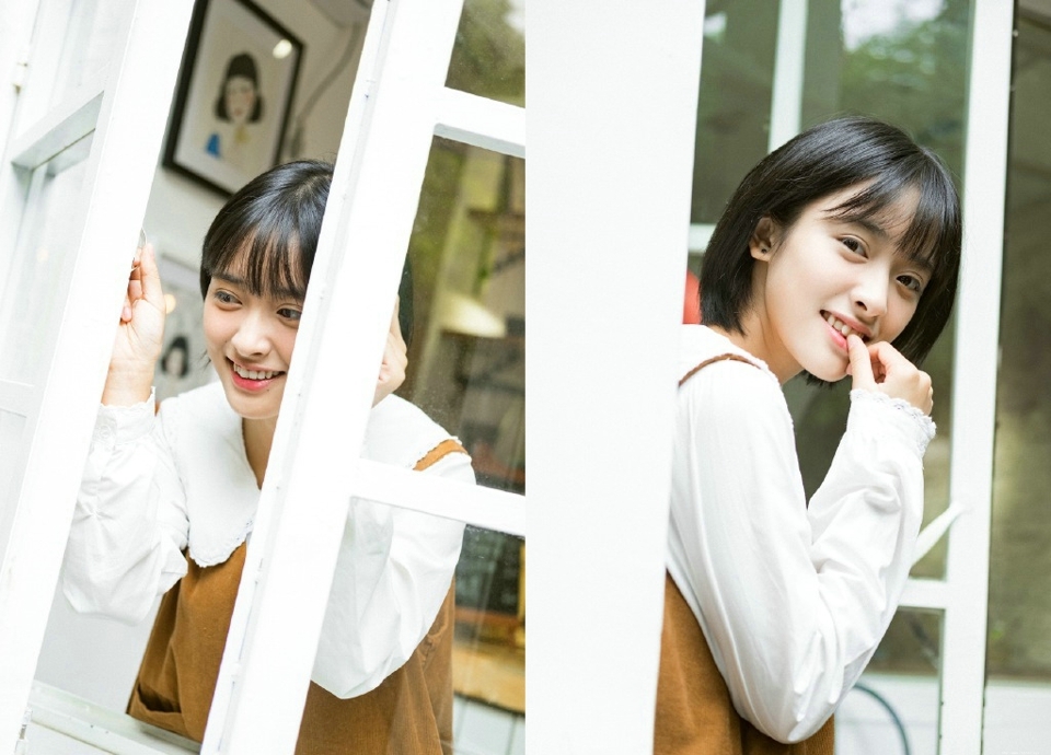 日系短发森系妹子甜美精致五官