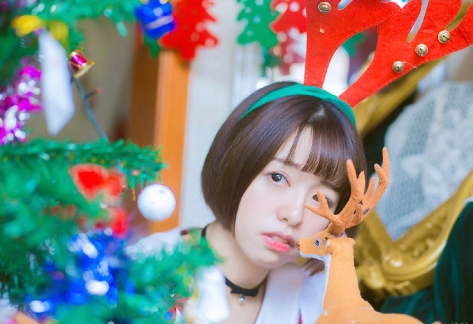 甜美圣诞妹子娇美小巧玲珑