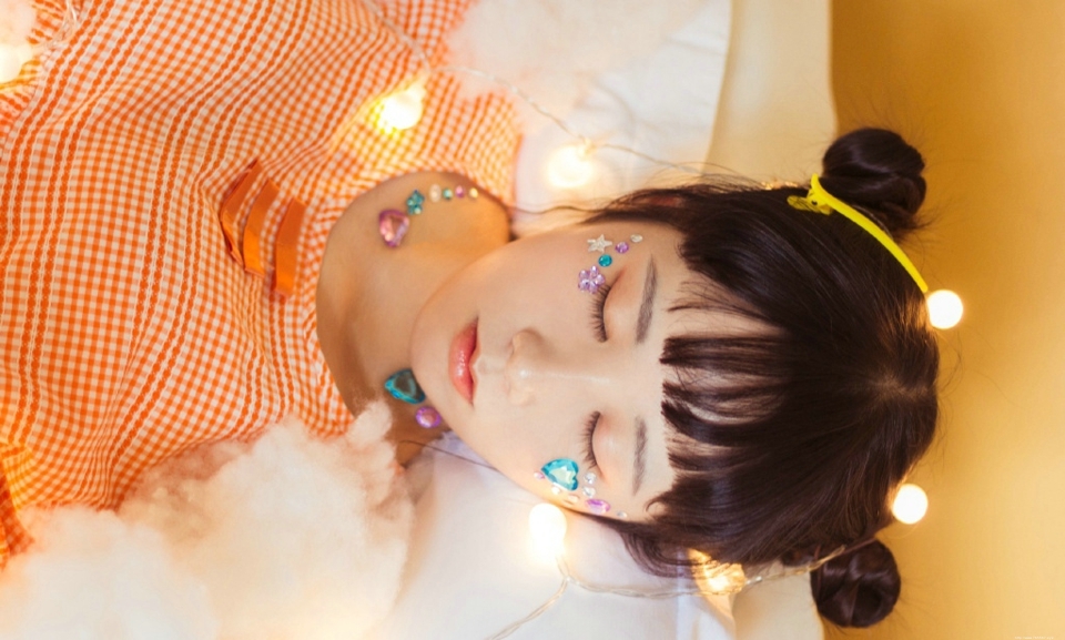 可爱妹子色彩斑斓靓丽俏皮活泼写真