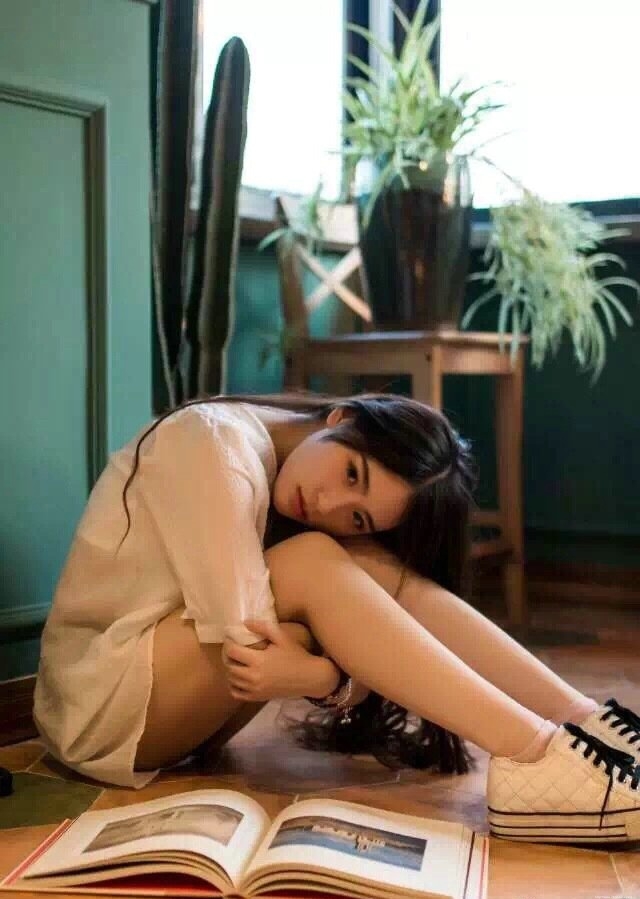 私房美女喵小兔私房宁静忧郁摄影写真