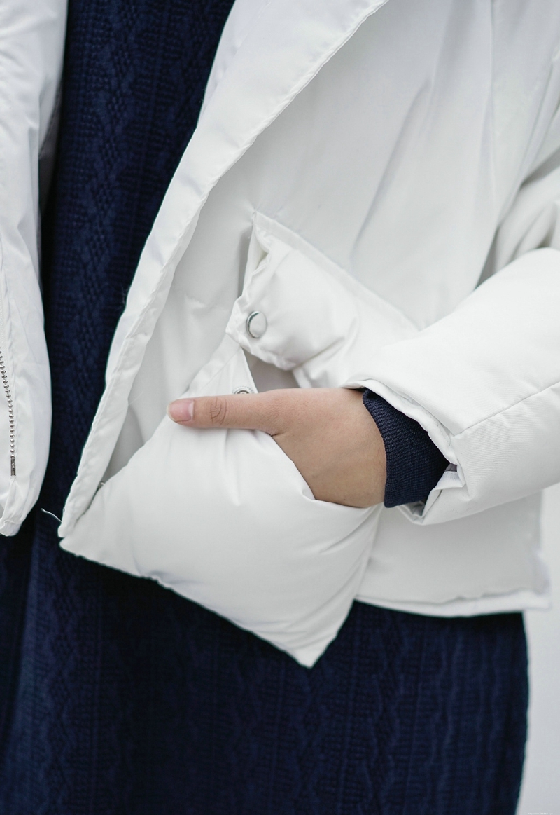 羽绒服短发个性精致五官美女漂亮吸睛