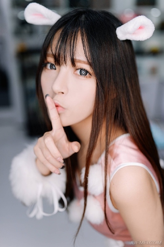 甜美少女私房兔子装俏皮诱惑写真