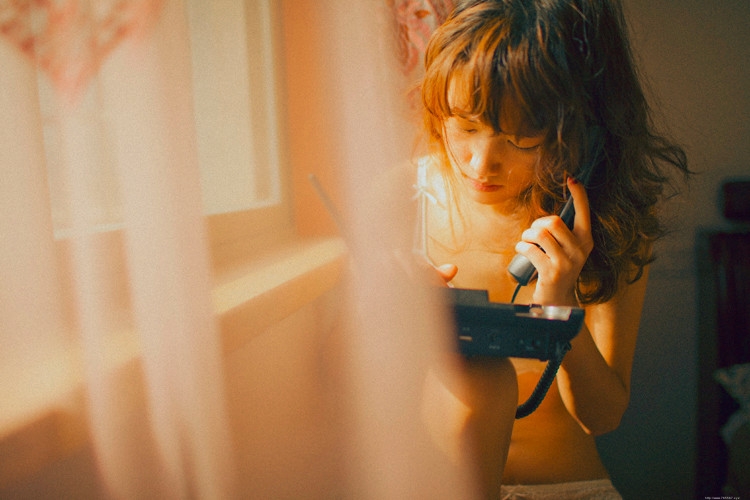 朦胧私房内的光影美女蕾丝内衣惹火诱惑