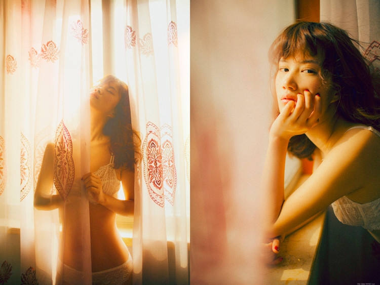 朦胧私房内的光影美女蕾丝内衣惹火诱惑