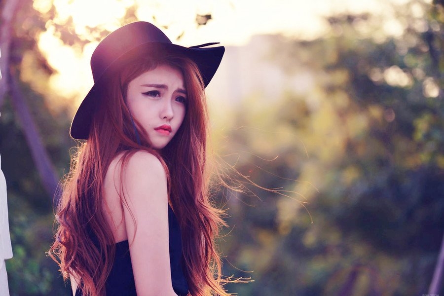 甜美伊人的黑色美裙阳光少女清纯写真