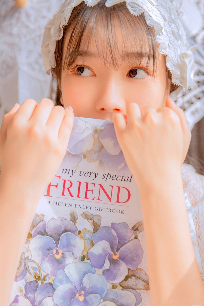 软萌少女私房文艺娇美迷人写真