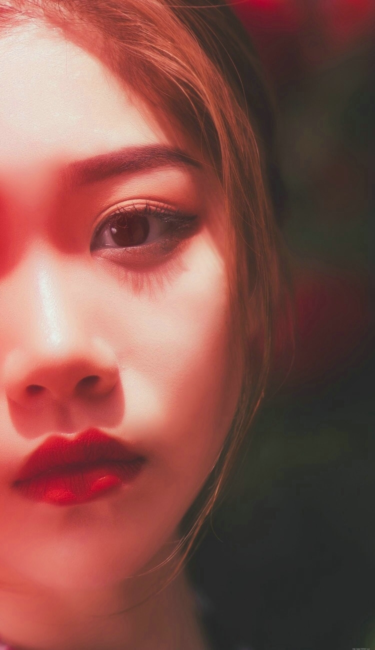 气质和服红唇娇艳魅人写真