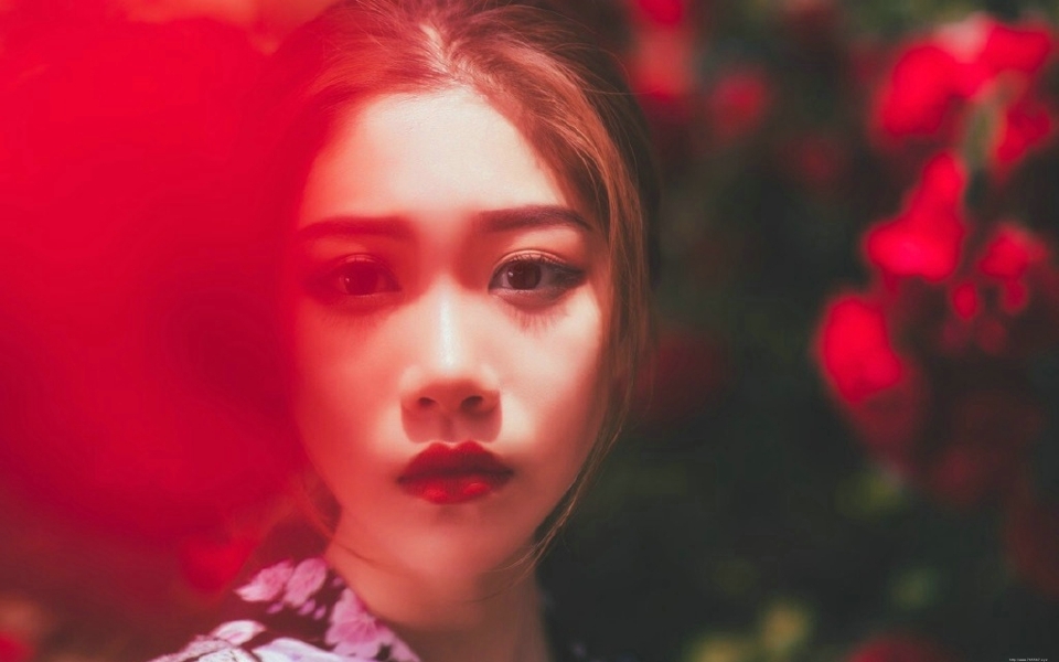 气质和服红唇娇艳魅人写真