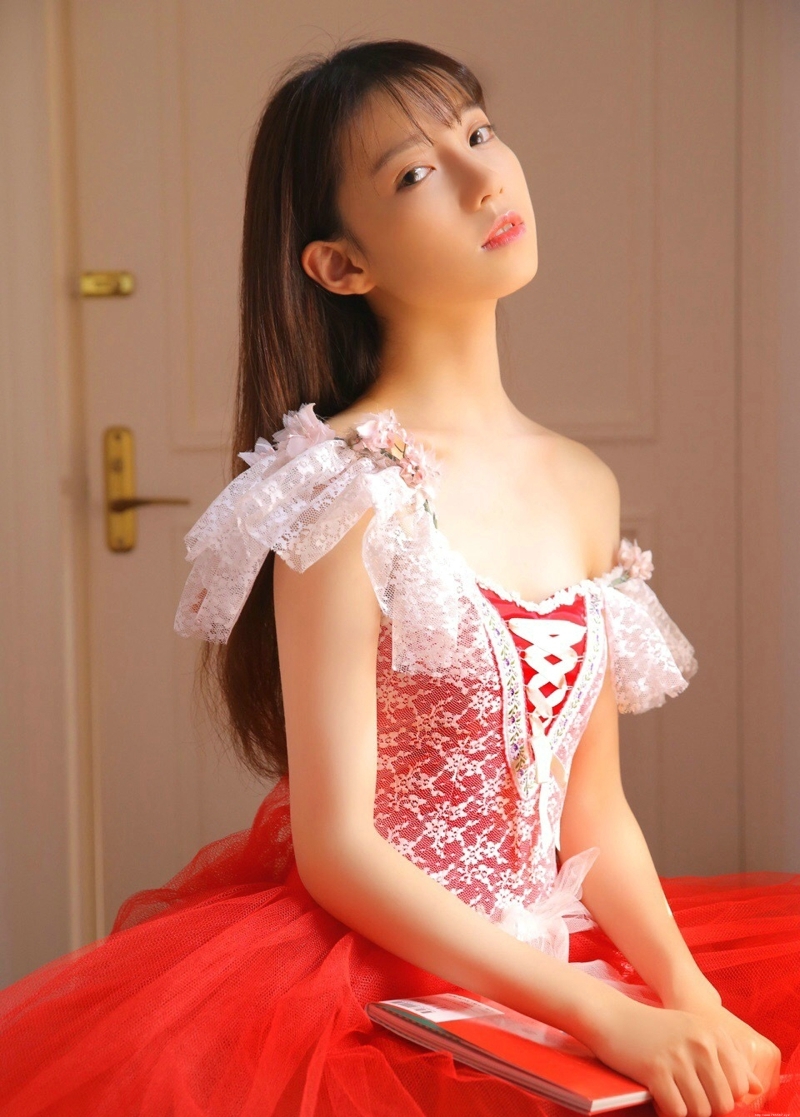 娇艳私房内的芭蕾舞少女清纯养眼