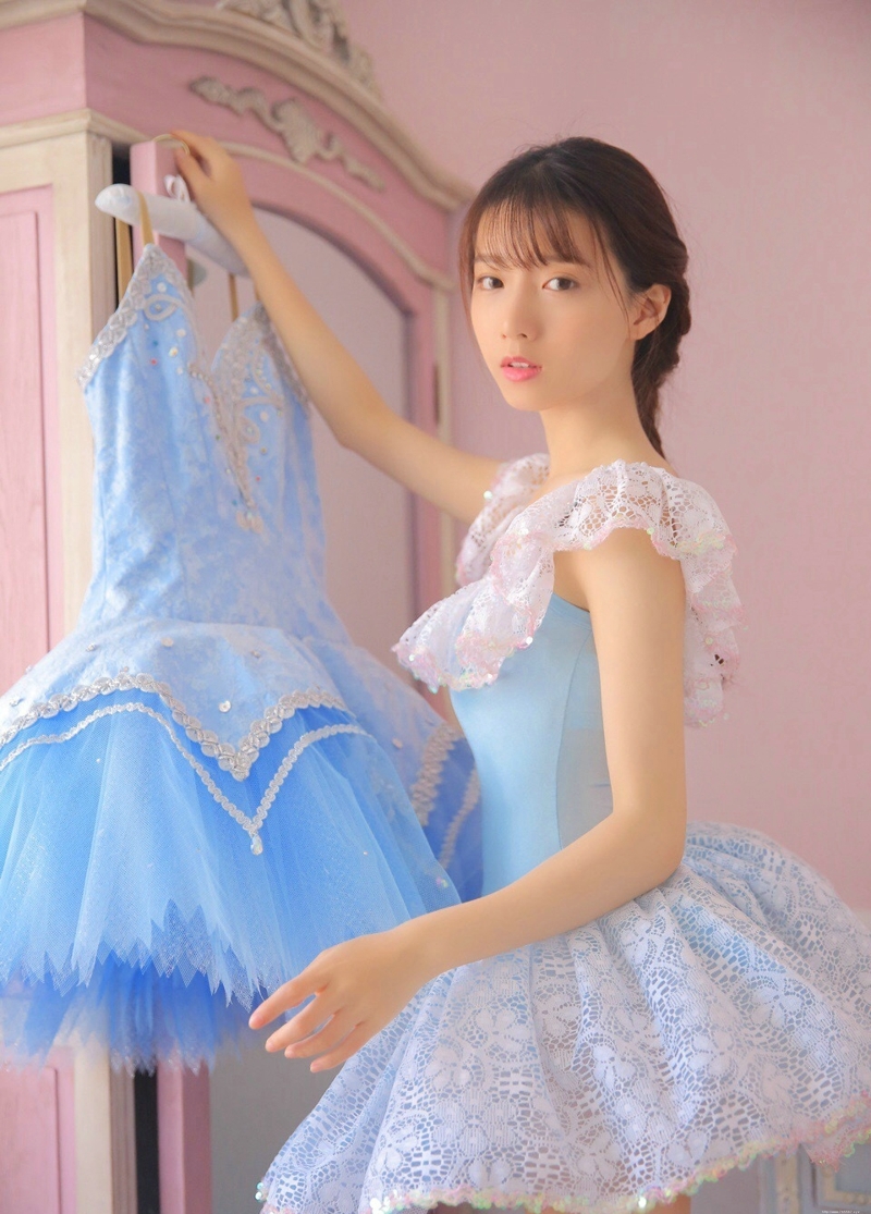 娇艳私房内的芭蕾舞少女清纯养眼