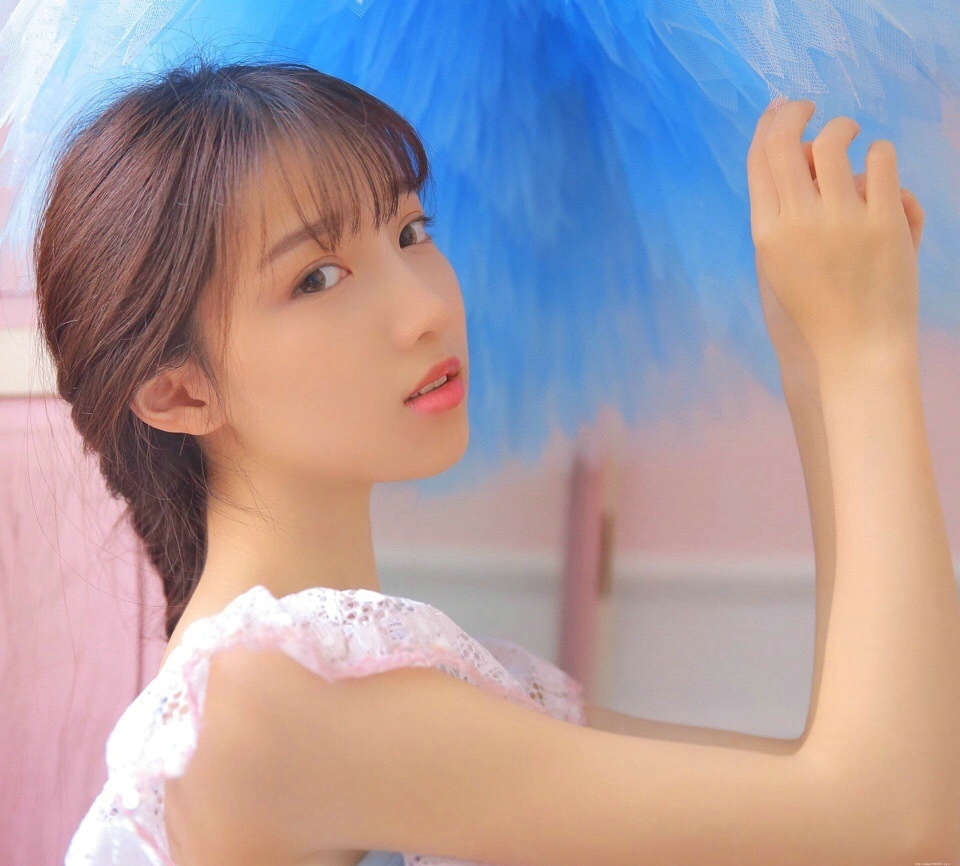 娇艳私房内的芭蕾舞少女清纯养眼