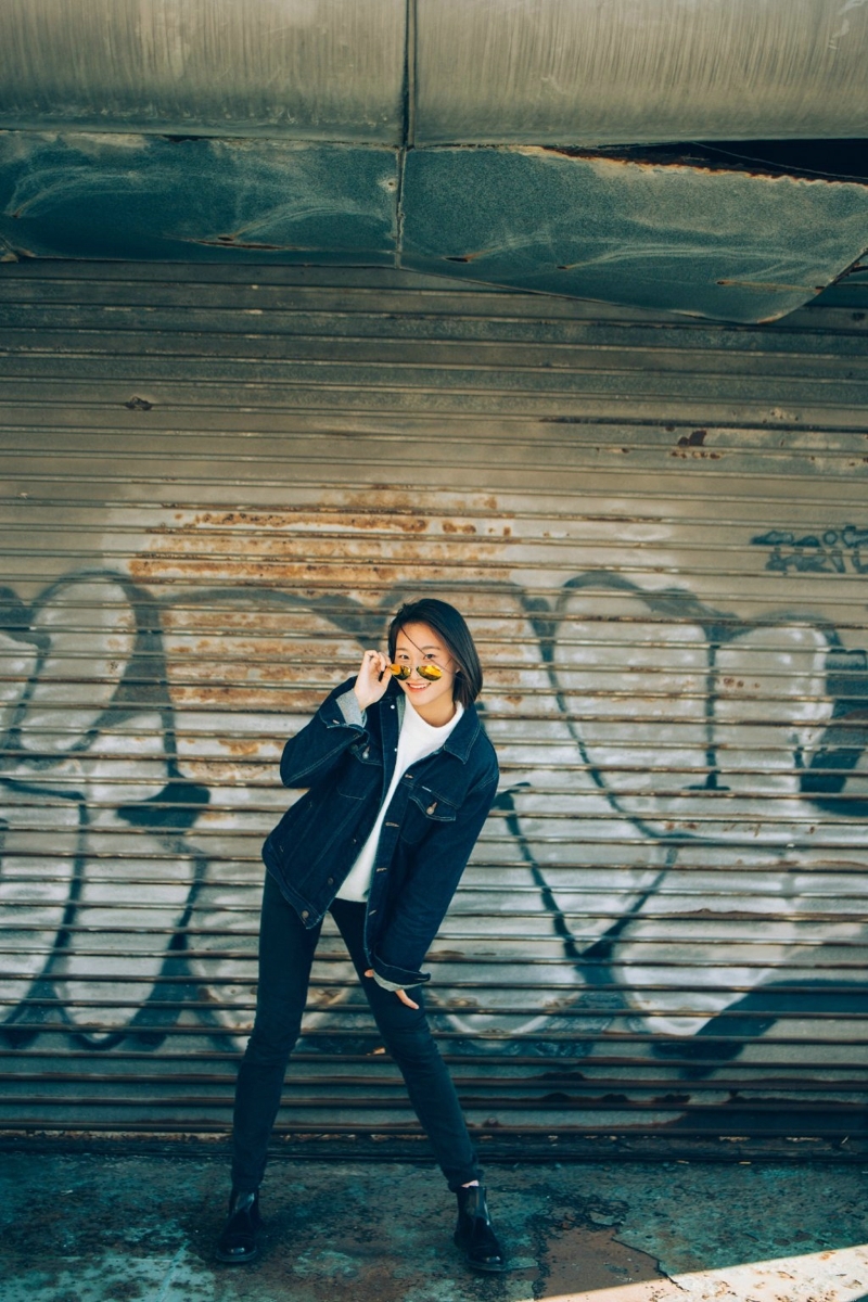 率性休闲范妹子纯真活力阳光笑容