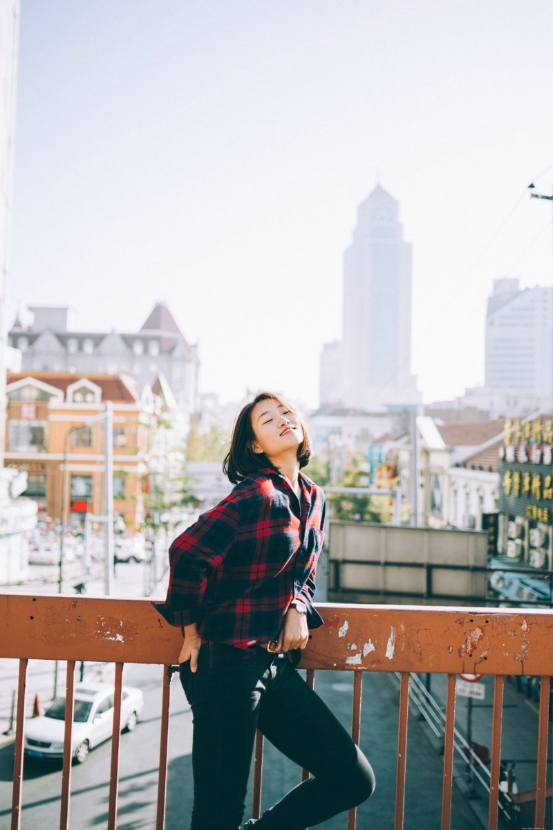 率性休闲范妹子纯真活力阳光笑容