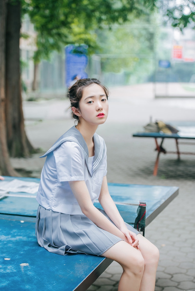 日本冰淇淋美少女清凉夏日水手服清新写真