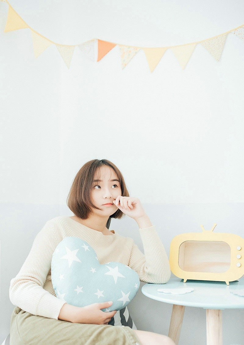 可爱圆脸波波头少女青春无敌