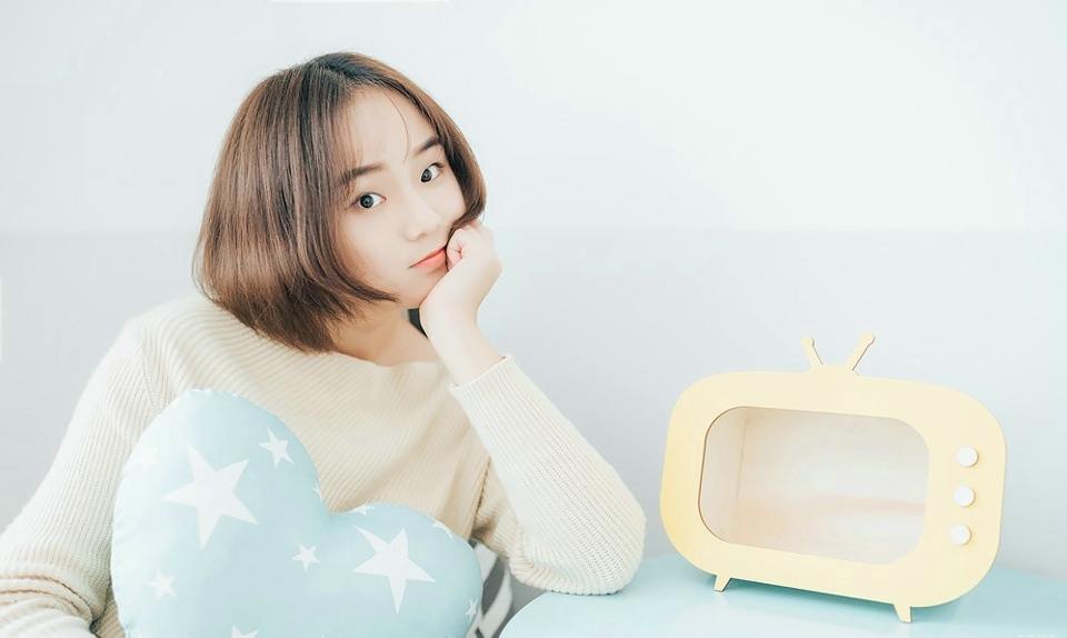 可爱圆脸波波头少女青春无敌