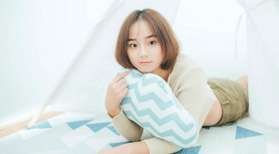 可爱圆脸波波头少女青春无敌